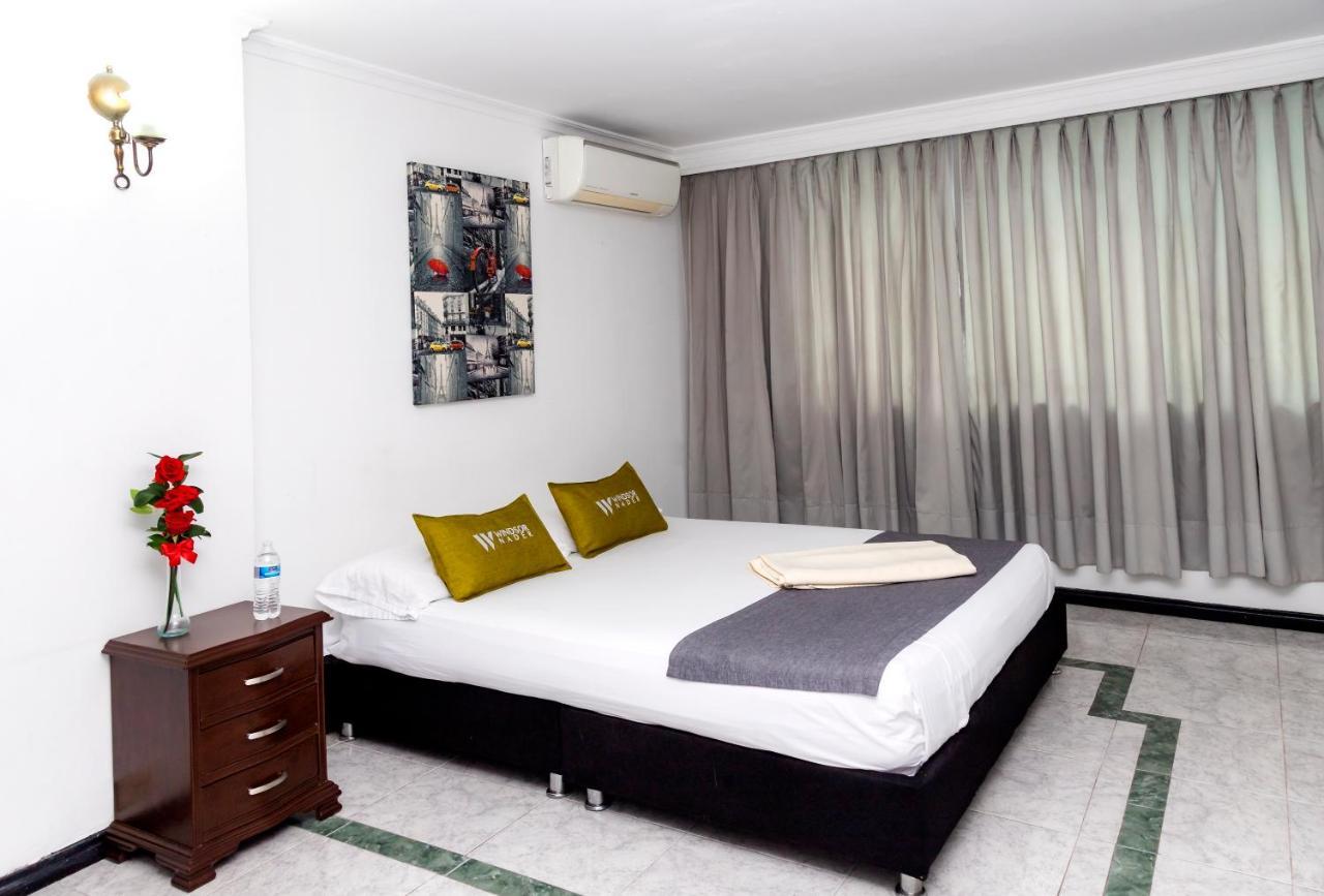 Hotel Windsor Plaza - Downtown カリ エクステリア 写真