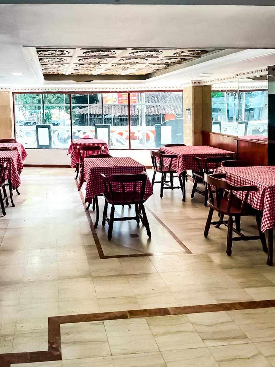 Hotel Windsor Plaza - Downtown カリ エクステリア 写真